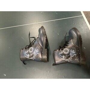 Sun and moon Celestial boots great condition size 8